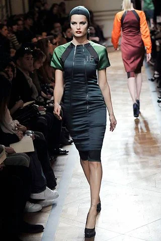 Look 18